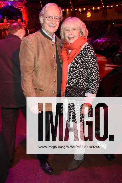 Wilfried Klaus mit Gattin Wera bei der Premiere vom 3. Winterprogramm 2018 des Circus Krone im Kronebau. München
