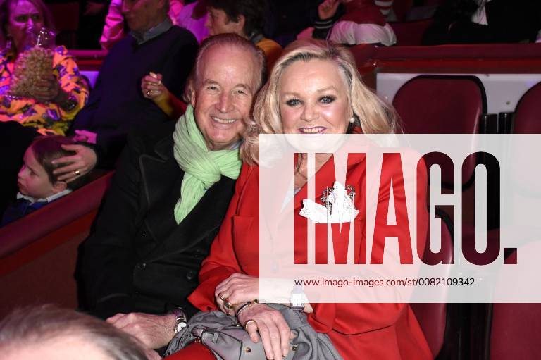 Max Schautzer mit Ehefrau Gundel Lauffer bei der Premiere vom 3. Winterprogramm 2018 des Circus Krone im Kronebau. München