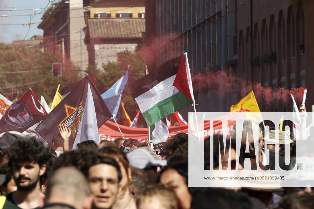 Demonstration against the Italian government s security decree in Rome ROME, ITALY - MAY 31: Palestinian flags are seen during a demonstration against the Italian governmentÕs security decree in Rome, Italy, on May 31, 2025. Riccardo De Luca Anadolu Rome Italy. Editorial use only. Please get in touch for any other usage.
