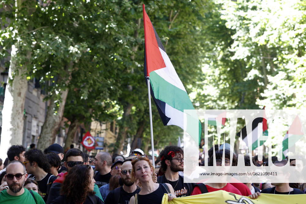 Demonstration against the Italian government s security decree in Rome ROME, ITALY - MAY 31: Palestinian flags are seen during a demonstration against the Italian government s security decree in Rome, Italy, on May 31, 2025. Riccardo De Luca Anadolu Rome Italy. Editorial use only. Please get in touch for any other usage.