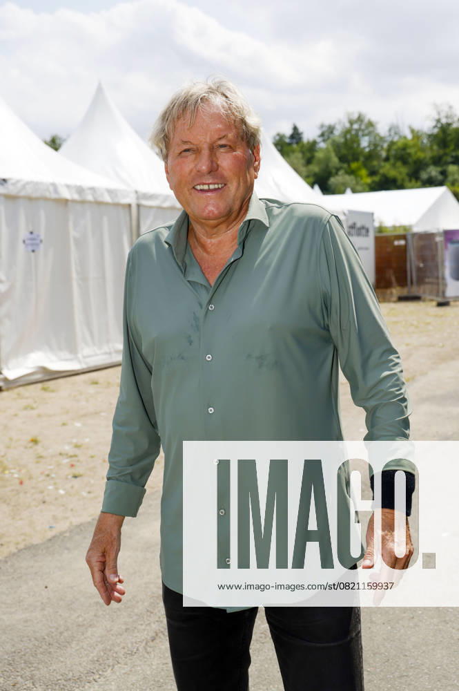 Bernhard Brink beim 13. SchlagerOlymp 2025 auf dem Zentralen Festplatz. Berlin