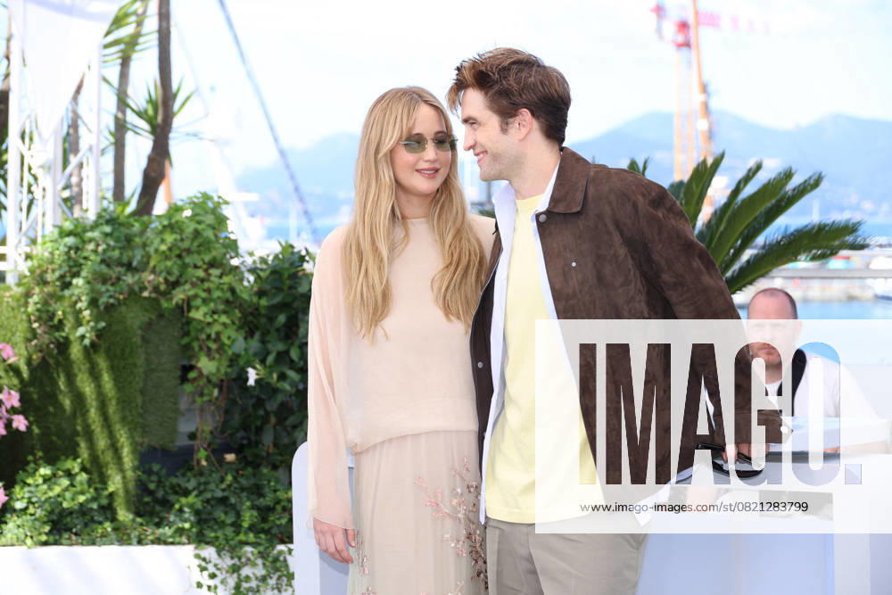 78ème Festival International du Film de Cannes Jennifer Lawrence et Robert Pattinson au photocall de Die My Love lors du 78ème Festival International du Film de Cannes, au Palais des Festivals à Cannes, France, le 18 mai 2025 Photo Bestimage Die my love photocall at the 78th annual Cannes Film Festival at Palais des Festivals in Cannes, France, on May 18, 2025 Cannes France
