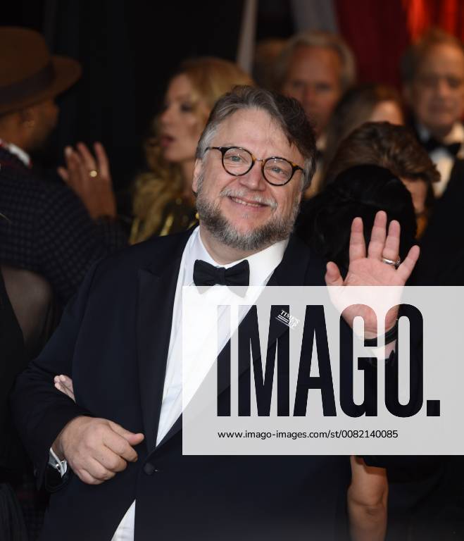 Los Angeles, California, U.S. - GUILLERMO DEL TORO arrives on the red carpet for the 90th Annual Academy Awards at the Dolby Theatre. Los Angeles U.S. - ZUMAz03_ 20180304_zbp_z03_146