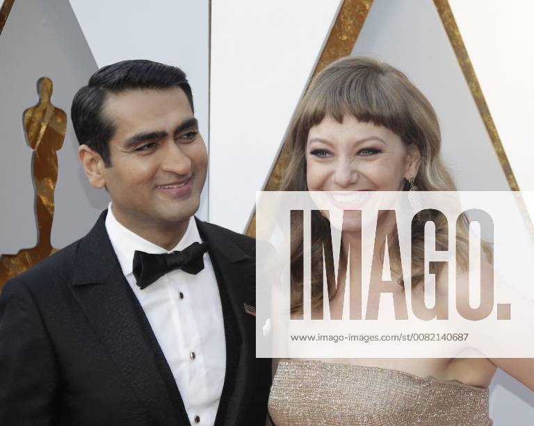 Kumali Nanjiani and Emily Gordon arrive on the red carpet for the 90th annual Academy Awards at the Dolby Theatre in the Hollywood section of Los Angeles on March 4, 2018. LAP20180304250 JOHNxANGELILLO