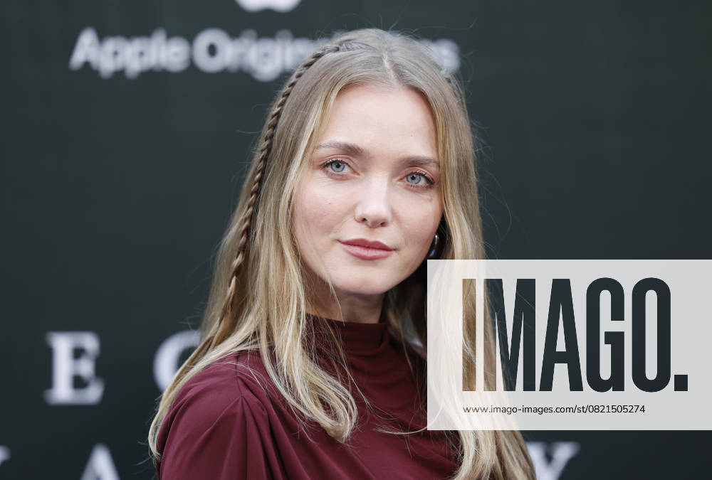 Vlada Roslyakova arrives on the red carpet for the Echo Valley New York Premiere at AMC Lincoln Square 13 on June 04, 2025 in New York City. NYP20250604206 JOHNxANGELILLO