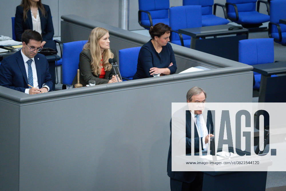 Deutscher Bundestag, 10. Plenarsitzung Armin Laschet (CDU) bei seiner Rede mit dem Praesidium im Hintergrund zum Tagesordnungspunkt Aktuelle Stunde zur humanitaeren Katastrophe in Gaza bei der 10. Sitzung des Deutschen Bundestag in Berlin, 05.06.2025 Berlin Berlin Deutschland