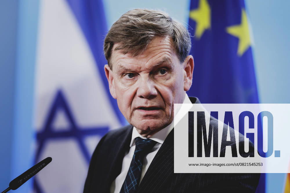 Johann Wadephul (CDU), Bundesaussenminister, aufgenommen im Rahmen einer Pressekonferenz gemeinsam mit seinem israelischen Amtskollegen (nicht im Bild) in Berlin, 05.06.2025. Fotografiert im Auftrag des Auswaertigen Amtes. Berlin Deutschland