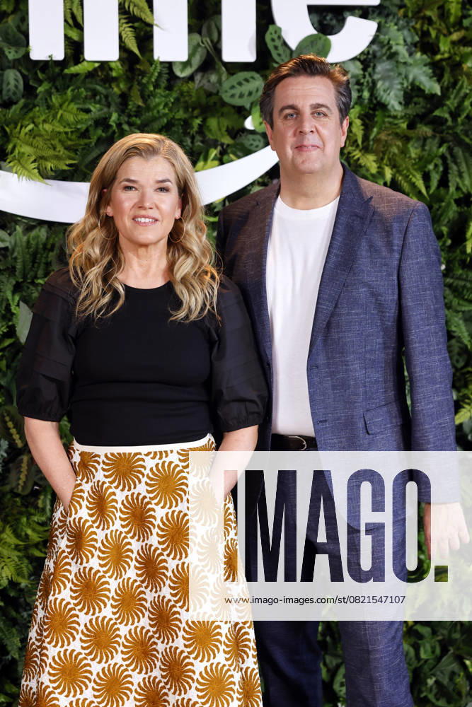 Schauspielerin Anke Engelke und Schauspieler Bastian Pastewka beim Fototermin zur Programmpräsentation Amazon Prime Video presents Deutschland 2025 in den Balloni-Hallen. Köln, 04.06.2025 NRW Deutschland