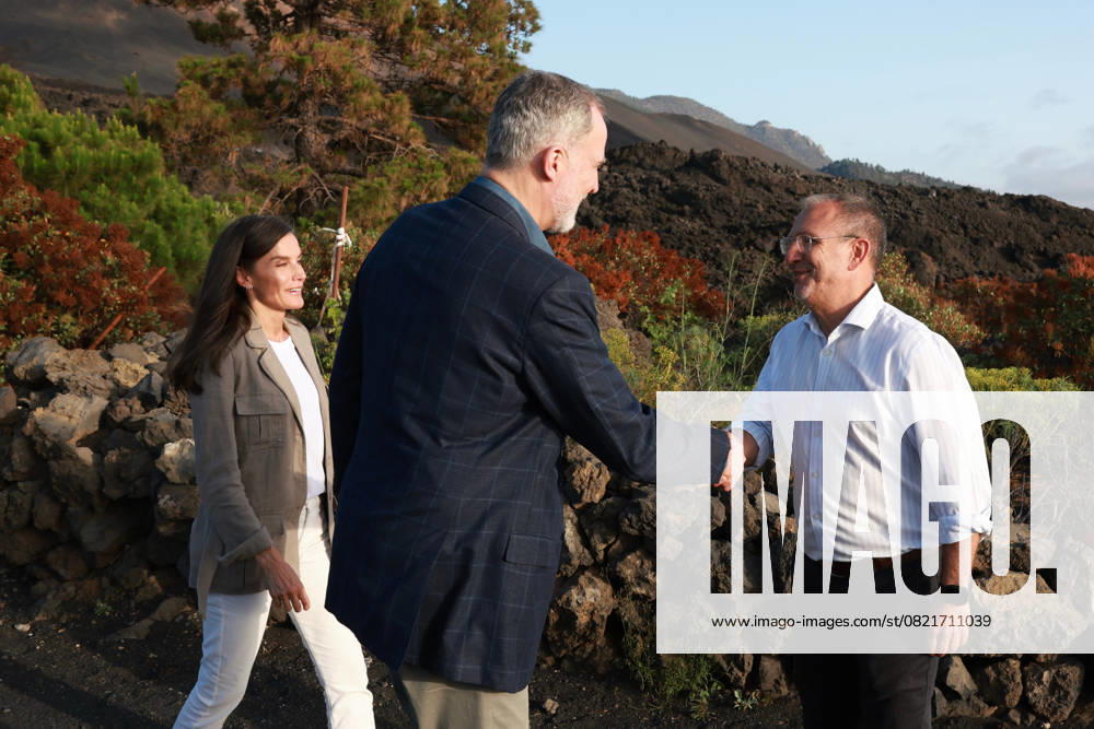 Palma Queen Letizia and King Felipe during a meeting in La Palma with representatives of those affected by the Tajogaite volcano in Los Llanos de Aridane, La Palma (Santa Cruz de Tenerife). Â