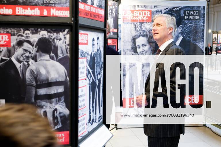 King Philippe - Filip of Belgium pictured during a royal visit to the La Famille royale fait la Une exposition organized by the Soirmag magazine, Wednesday 07 March 2018 in Brussels. The weekly publication is celebrating their 90th anniversary with an exhibition of 300 magazine covers featuring the Royal Family F. Andrieu Agencepeps Reporters Roi Philippe durand la visite de l exposition La Famille royale fait la Une organisà F.ANDRIEU