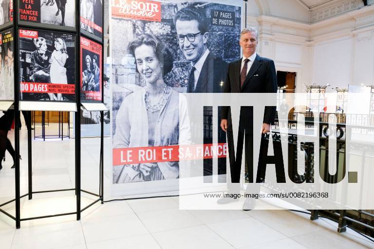 King Philippe - Filip of Belgium pictured during a royal visit to the La Famille royale fait la Une exposition organized by the Soirmag magazine, Wednesday 07 March 2018 in Brussels. The weekly publication is celebrating their 90th anniversary with an exhibition of 300 magazine covers featuring the Royal Family F. Andrieu Agencepeps Reporters Roi Philippe durand la visite de l exposition La Famille royale fait la Une organisà F.ANDRIEU