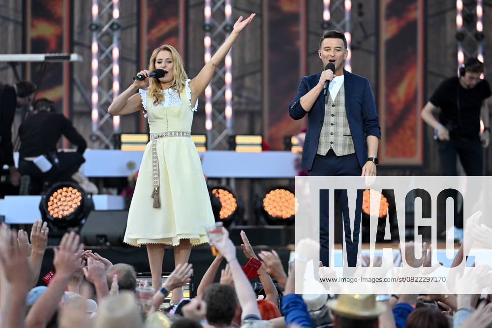 Bad Kleinkirchheim St. Oswald am Hoferriegel in Österreich (AUT) - Wenn die Musi spielt Open Air 2025 - Stefanie Hertel,