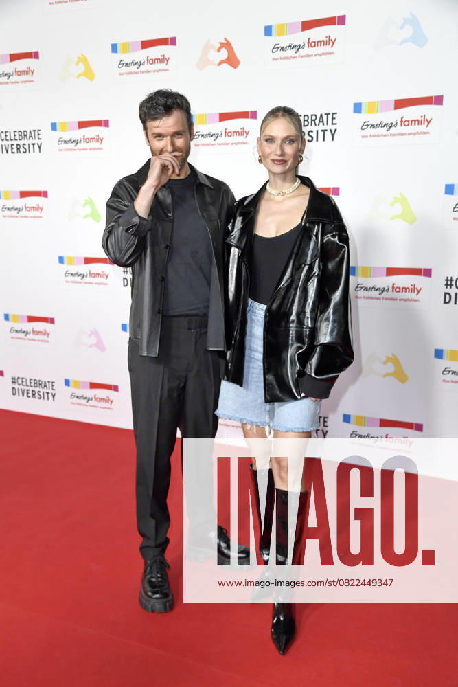 Daniel Grunenberg und Carolin Niemczyk (Band Glasperlenspiel) beim Ernstings family Mode Empfang unter dem inspirierenden Motto CELEBRATE DIVERSITY im Riverside Hotel in Hamburg am 17.06.2025