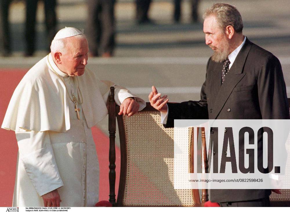 PAPE JEAN-PAUL II CUBA LA HAVANNE FIDEL CASTRO AEROPORT VISITE PLAN SERRE
