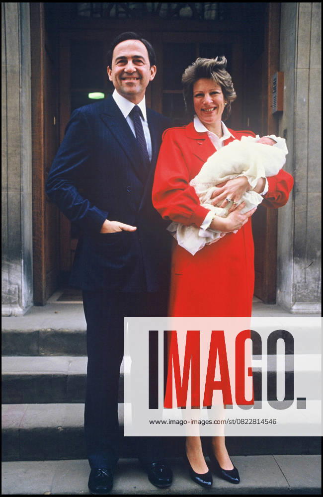 ARCHIVES - CONSTANTIN DE GRECE ET LA REINE ANNE MARIE DU DANEMARK, ET LE PRINCE PHILPPOS EN 1986 Grèce