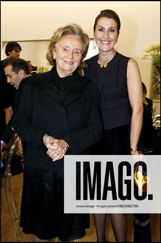 BERNARDETTE CHIRAC ET PIA DE NICOLAY - LES AMIS DU CENTRE GEORGES POMPIDOU FETENT LES 30 ANS DU CENTRE PARTY FOR THE 30 TH BIRTHDAY OF GEORGES POMPIDOU CENTER (BEAUBOURG) IN PARIS Paris France
