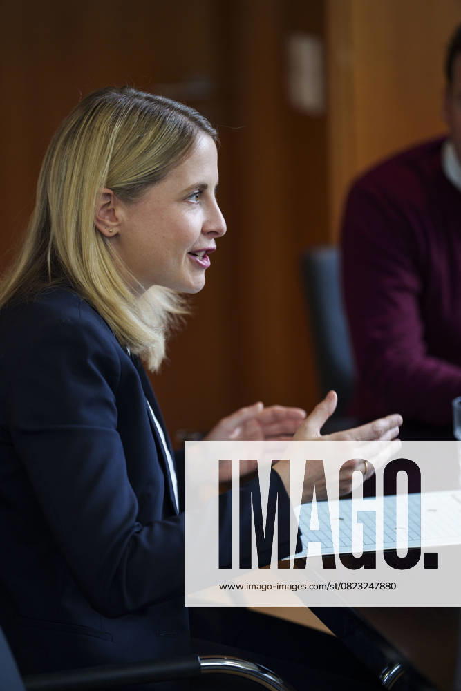 Verena Hubertz (SPD), Bundesministerin fuer Wohnen, Stadtentwicklung und Bauwesen, aufgenommen in Berlin, 28.05.2025. Berlin Deutschland