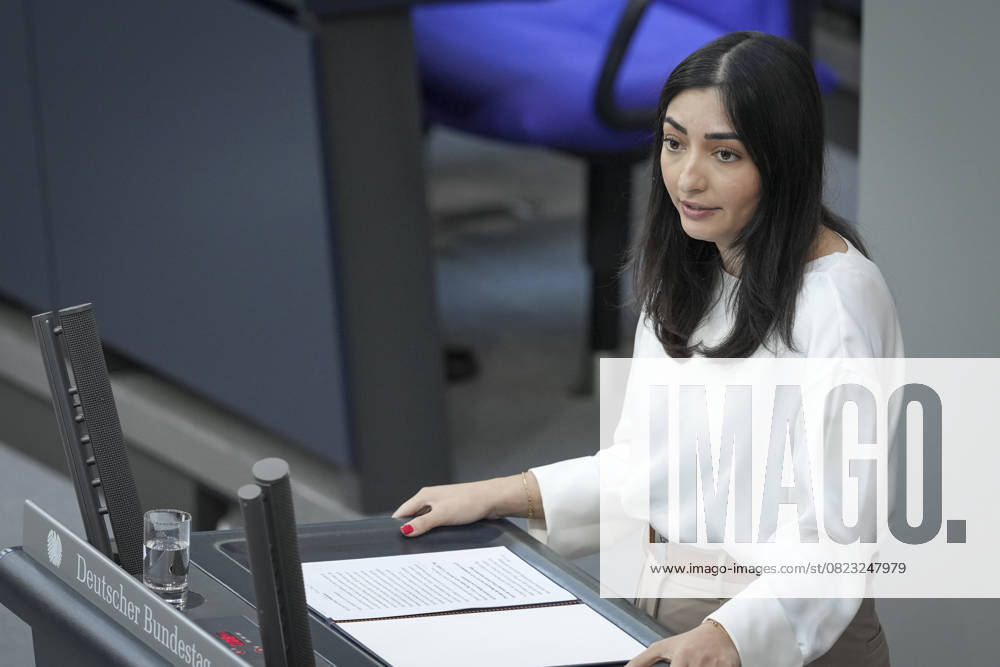 Deutscher Bundestag, 14. Plenarsitzung Reem Alabali-Radovan (SPD) im Portrait bei ihrer Rede in der aktuellen Stunde zum Nahen und Mittleren Osten bei der 14. Sitzung des Deutschen Bundestag in Berlin, 26.06.2025 Berlin Berlin Deutschland
