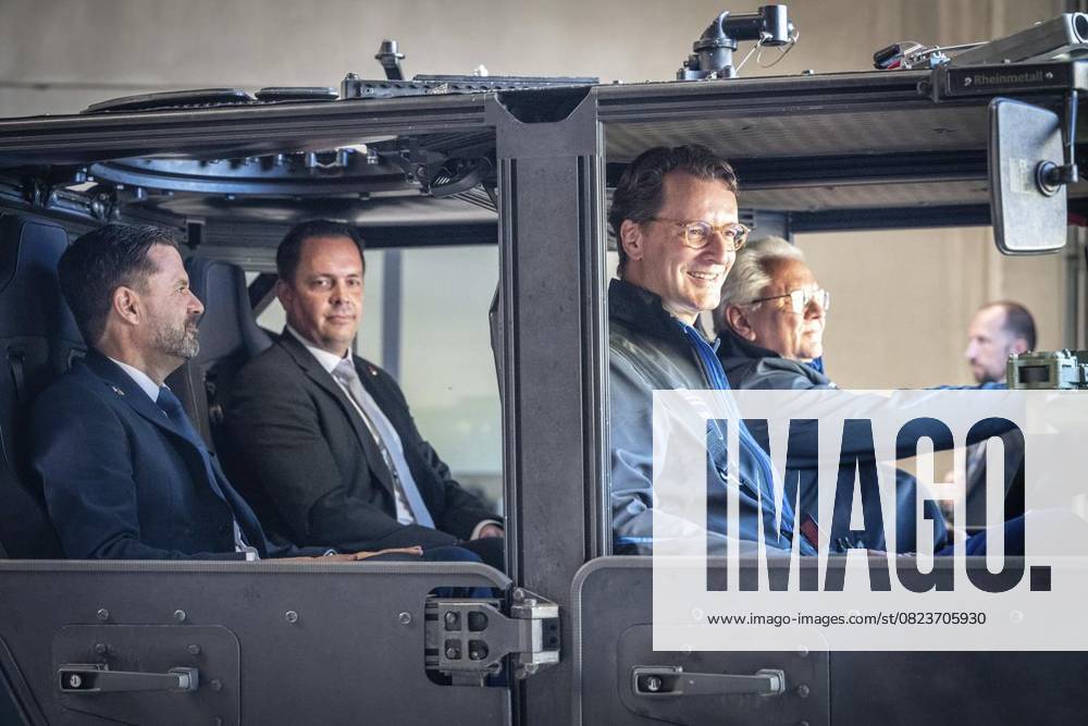 Ministerpräsident hendrik Wüst eröffnet mit Rheimetall Vorstand Armin Papperger und Stephen OBryan Präsident Northrop Grumman International am Dienstag,01.Juli.2025 das Rheinmetall-Aviation-Werk am Flughafen in Weeze. Hier soll die Fertigung von Rumpfmittelteilen für das Kampfflugzeug F-35 Lightning 2 stattfinden. und Deutschland NRW Weeze