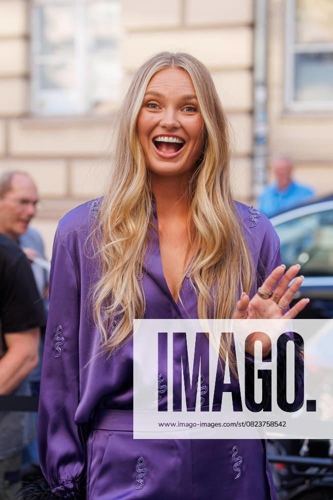 Bilder des Jahres 2025, Entertainment 07 Juli Entertainment Themen der Woche KW27 Fashion Week Berlin - Marc Cain Guests and Show Romee Strijd bei der Marc Cain Fashion Show A Quiet Rebellion im rahmen der Berlin Fashion Week im Pei-Bau am 01.07.2025 in Berlin.