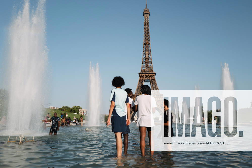 Red Alert Heatwave In Paris Parisians and tourists cool off at the Trocadero fountain in Paris, France, on July 1, 2025, as temperatures in France are expected to hit a peak today, according to the Meteo France weather agency, with some areas expected to soar beyond 40 degrees Celsius (104 degrees Fahrenheit). Paris braces for blistering temperatures, with the French capital on red alert as an early summer heatwave spreads into parts of northern Europe less accustomed to such extremes. Scientists say human-induced climate change makes such heatwave events more intense, frequent, and widespread. Paris France