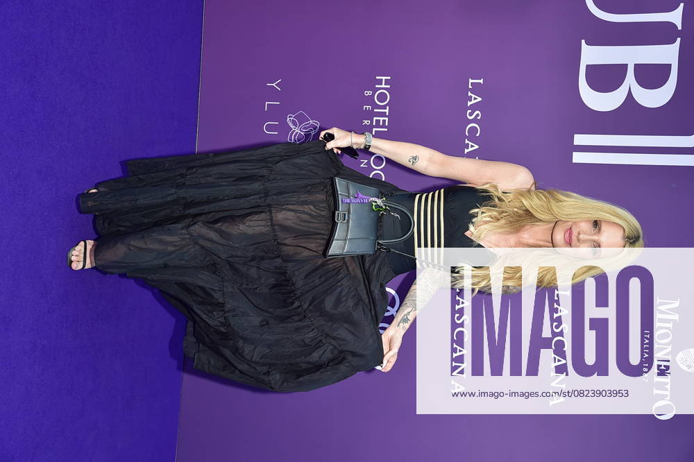 DeutschlandPremiere JURASSIC World Mirja du mont ã LASCANA Summer Club Ò verwandelte die bekannte Hamburger Lingerie- und Beachwear-Brand die urbane Location ãMaayaÒ in Berlin-Friedrichshain in eine tropische Oase mit Pool in Berlin, am 02.07.2025