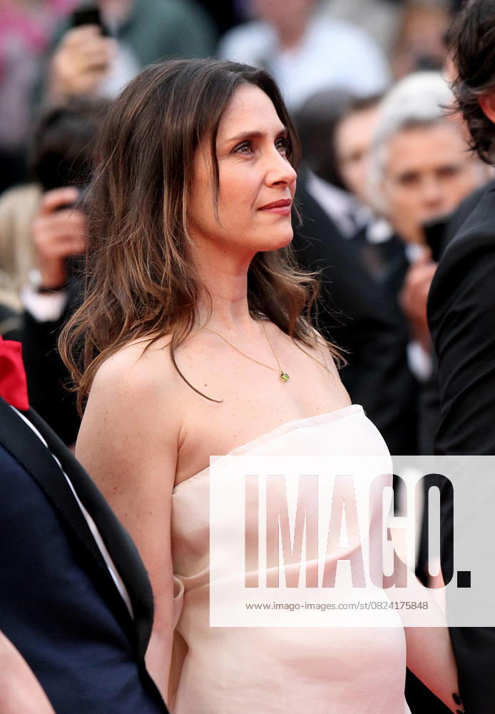 Geraldine Pailhas - Montee des marches du film Jeune et Jolie pour l ouverture du 66 eme Festival du film de Cannes - Cannes 16 05 2013 Red carpet for the movie Jeune et jolie for the opening ceremony of the 66 th Cannes Film festival Cannes 16 05 2013 Cannes France
