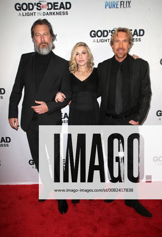 HOLLYWOOD, CA - MARCH 20: John Corbett, Tatum O Neal, David A. R. White, at the God s Not Dead: A Light in Darkness premiere at American Cinematheque s Egyptian Theatre on March 20, 2018 in Hollywood, California.