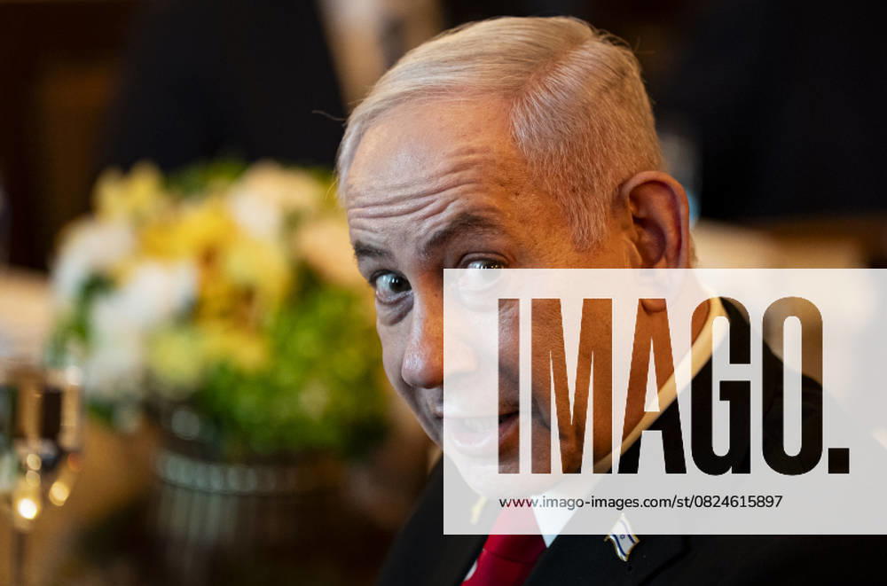KW28 President Donald Trump and Benjamin Netanyahu during a dinner in the Blue Room of the White House. Netanyahu told Trump he nominated him for the Nobel Peace Prize, using a visit to the White House to further cement the pairs relationship as the US presses for a ceasefire in Gaza. Featuring: Prime Minister Benjamin Netanyahu Where: Washington, District of Columbia, United States When: 07 Jul 2025 Credit: Al Drago POOL via CNP INSTARimages.com . NOT FOR USE BY NEWSPAPERS BASED IN THE UK.