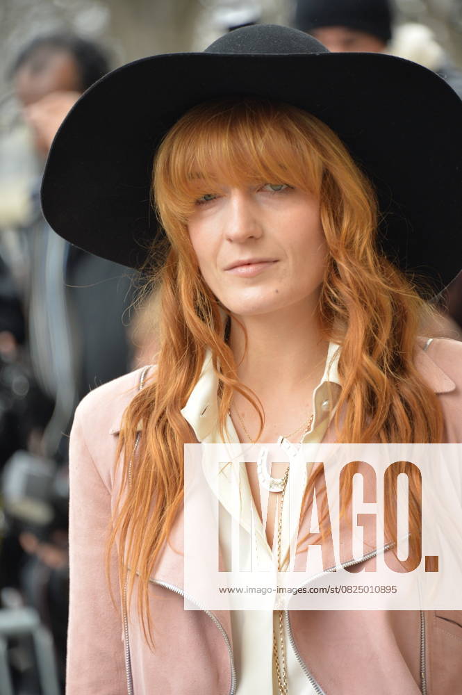 Florence Welch - Arrivées au défilé de mode Chanel , collection prêt-à-porter automne-hiver 2015 2016, à Paris. Le 10 mars 2015 Arrivals at Chanel fashion show F W ready-to-wear 2015 2016 in Paris. On march 10th 2015 Paris