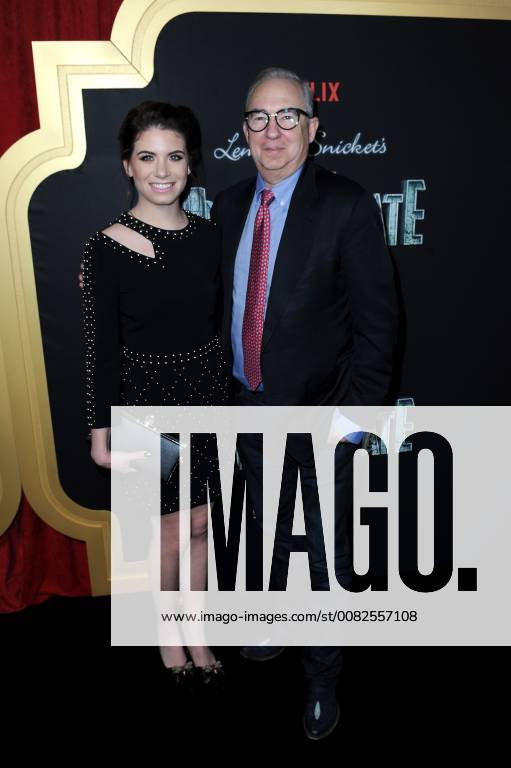 New York, NY, USA - March 29, 2018 New York City..Chloe Sonnenfeld and Barry Sonnenfeld attending Netflix s Lemony Snicket s A Series of Unfortunate Events Season 2 premiere on March 29, 2018 in New York City. New York USA - ZUMAny1_ 20180329_zaf_ny1_005