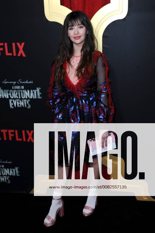 New York, NY, USA - March 29, 2018 New York City..Malina Weissman attending Netflix s Lemony Snicket s A Series of Unfortunate Events Season 2 premiere on March 29, 2018 in New York City. New York USA - ZUMAny1_ 20180329_zaf_ny1_032