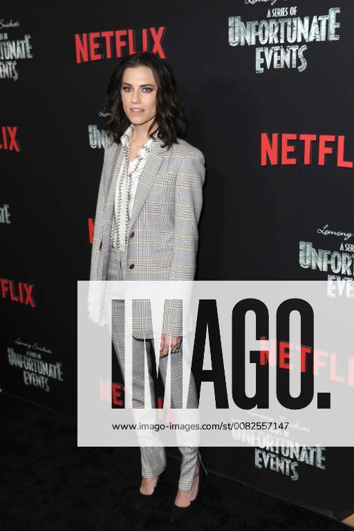 New York, NY, USA - March 29, 2018 New York City..Allison Williams attending Netflix s Lemony Snicket s A Series of Unfortunate Events Season 2 premiere on March 29, 2018 in New York City. New York USA - ZUMAny1_ 20180329_zaf_ny1_044