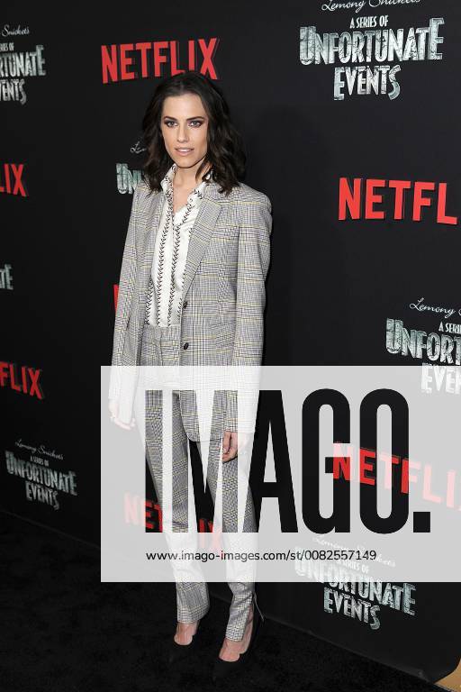 New York, NY, USA - March 29, 2018 New York City..Allison Williams attending Netflix s Lemony Snicket s A Series of Unfortunate Events Season 2 premiere on March 29, 2018 in New York City. New York USA - ZUMAny1_ 20180329_zaf_ny1_046