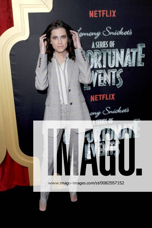New York, NY, USA - March 29, 2018 New York City..Allison Williams attending Netflix s Lemony Snicket s A Series of Unfortunate Events Season 2 premiere on March 29, 2018 in New York City. New York USA - ZUMAny1_ 20180329_zaf_ny1_049
