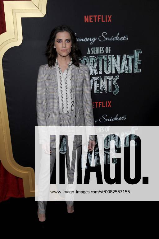 New York, NY, USA - March 29, 2018 New York City..Allison Williams attending Netflix s Lemony Snicket s A Series of Unfortunate Events Season 2 premiere on March 29, 2018 in New York City. New York USA - ZUMAny1_ 20180329_zaf_ny1_052