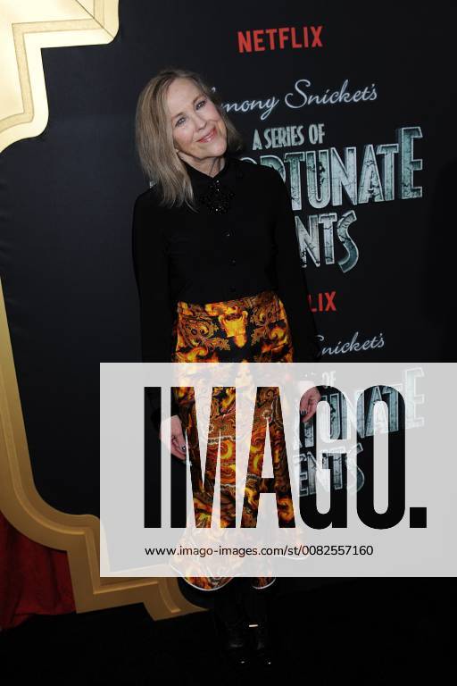 New York, NY, USA - March 29, 2018 New York City..Catherine O Hara attending Netflix s Lemony Snicket s A Series of Unfortunate Events Season 2 premiere on March 29, 2018 in New York City. New York USA - ZUMAny1_ 20180329_zaf_ny1_057