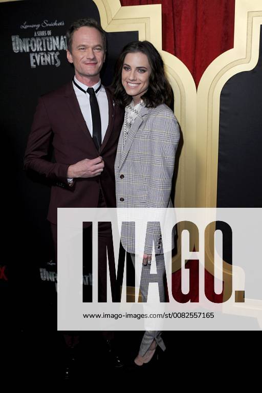 New York, NY, USA - March 29, 2018 New York City..Neil Patrick Harris and Allison Williams attending Netflix s Lemony Snicket s A Series of Unfortunate Events Season 2 premiere on March 29, 2018 in New York City. New York USA - ZUMAny1_ 20180329_zaf_ny1_062