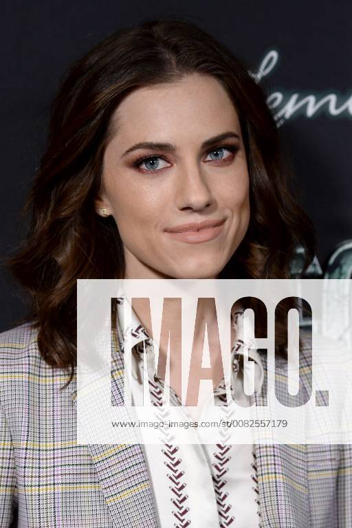 New York, NY, USA - March 29, 2018 New York City..Allison Williams attending Netflix s Lemony Snicket s A Series of Unfortunate Events Season 2 premiere on March 29, 2018 in New York City. New York USA - ZUMAny1_ 20180329_zaf_ny1_076