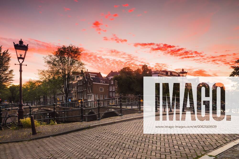 A bridge over the Keizersgracht Canal, Amsterdam, Netherlands, Europe