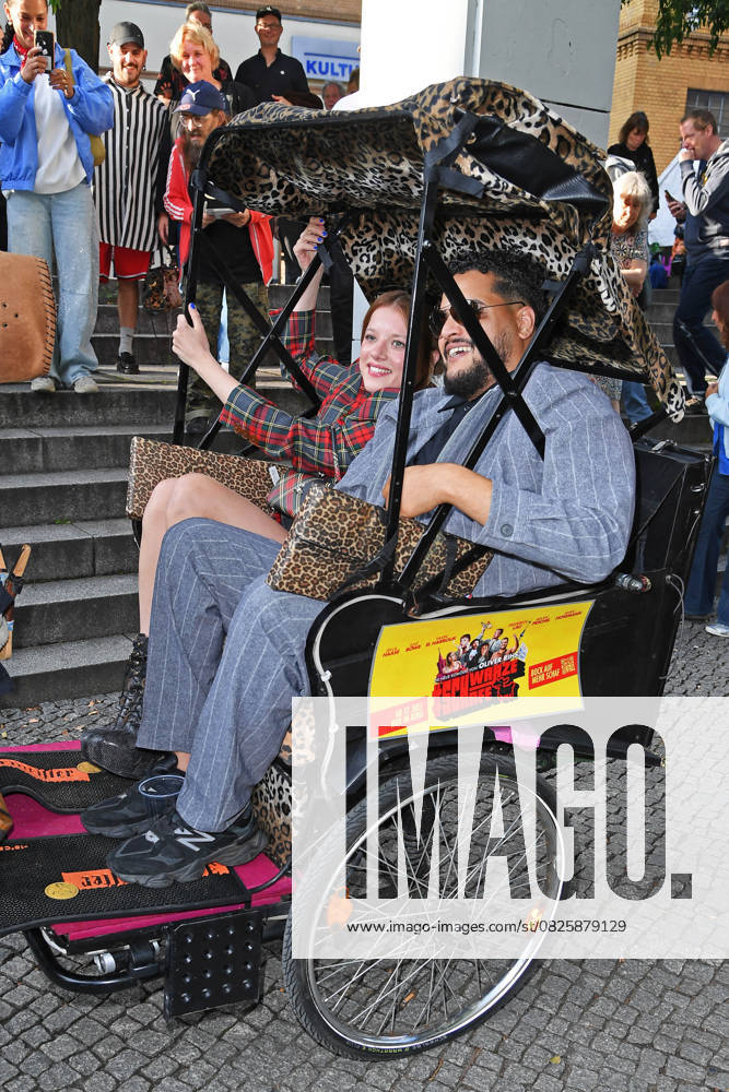 Jella Haase, Yasin El Harrouk bei der SchwarzeSchafe Premiere im Kino in der Kulturbrauerei in Berlin am 15.07.2025