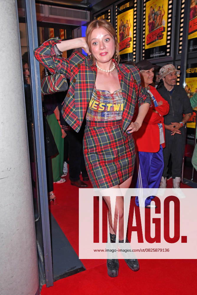 Jella Haase bei der SchwarzeSchafe Premiere im Kino in der Kulturbrauerei in Berlin am 15.07.2025