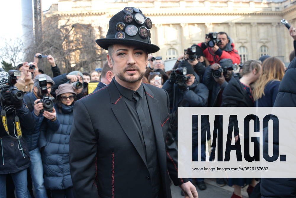 Boy George - Arrivées au défilé de mode Dior Homme , collection Hommes Automne-Hiver 2017 2018 au Grand Palais à Paris. Le 21 janvier 2017 CVS - Veeren Bestimage Celebrities arriving at Dior Homme fashion show Men Fall Winter 2017 2018 at Grand Palais museum in Paris. On january 21 2017 Paris France