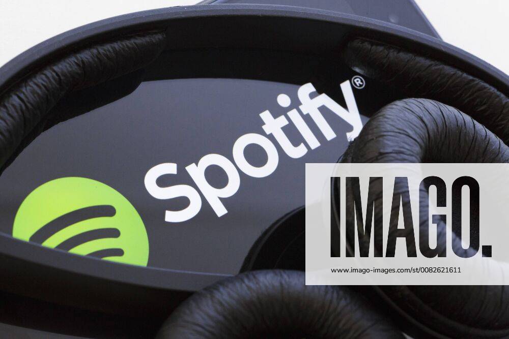Das Logo des Musik Streaming Dienstes Spotify wird auf einem Smartphone angezeigt. Berlin, 03.04.2018. Berlin Deutschland