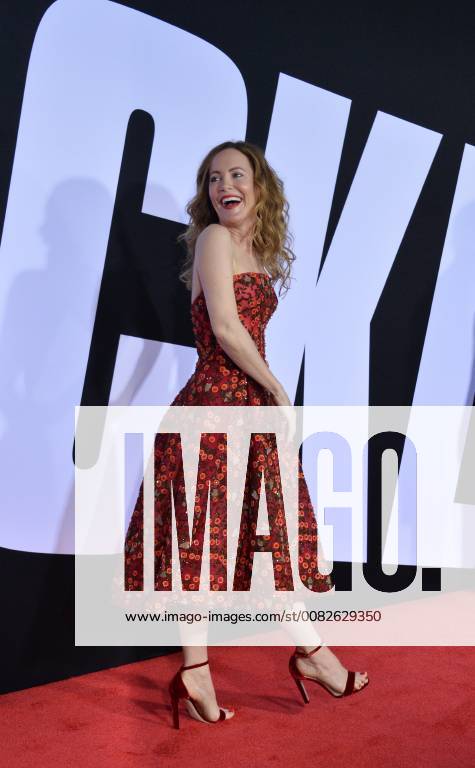 Cast member Leslie Mann attends the premiere of the motion picture comedy Blockers at the regency Village Theatre in the Westwood section of Los Angeles on April3, 2018. Storyline: Three parents try to stop their daughters from having sex on Prom night. LAP2018040329 JIMxRUYMEN