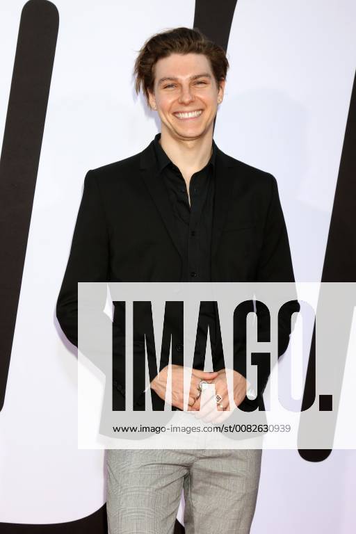 LOS ANGELES - APR 3: T C Carter at the Blockers Premiere at Village Theater on April 3, 2018 in Westwood, CA