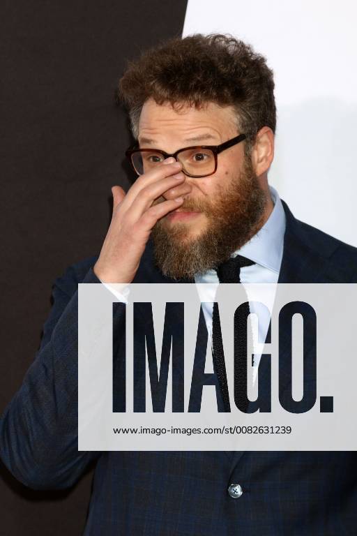 LOS ANGELES - APR 3: Seth Rogen at the Blockers Premiere at Village Theater on April 3, 2018 in Westwood, CA