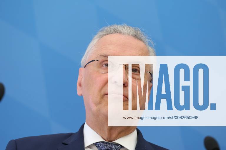 Munich, Bavaria, Germany - Joachim Herrmann speaks, in Munich, Germany, on April 5, 2018. The minister of interiour Joachim Herrmann and the President of the Verfassungsschutz ( Secret Service). They talked about Islamism, Right-wing extremism, left-wing extremism and cyber crminality. Munich Germany - ZUMAn230 20180405_zaa_n230_097