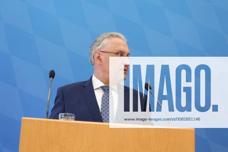 Munich, Bavaria, Germany - Joachim Herrmann speaks, in Munich, Germany, on April 5, 2018. The minister of interiour Joachim Herrmann and the President of the Verfassungsschutz ( Secret Service). They talked about Islamism, Right-wing extremism, left-wing extremism and cyber crminality. Munich Germany - ZUMAn230 20180405_zaa_n230_100
