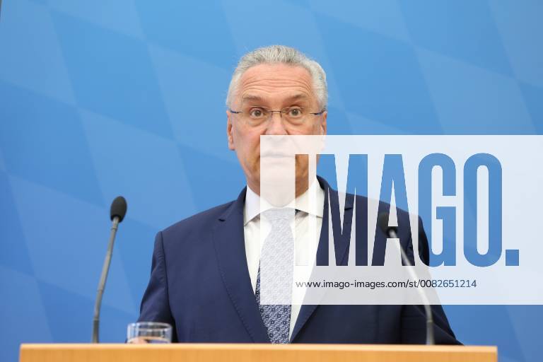 Munich, Bavaria, Germany - Joachim Herrmann speaks, in Munich, Germany, on April 5, 2018. The minister of interiour Joachim Herrmann and the President of the Verfassungsschutz ( Secret Service). They talked about Islamism, Right-wing extremism, left-wing extremism and cyber crminality. Munich Germany - ZUMAn230 20180405_zaa_n230_087